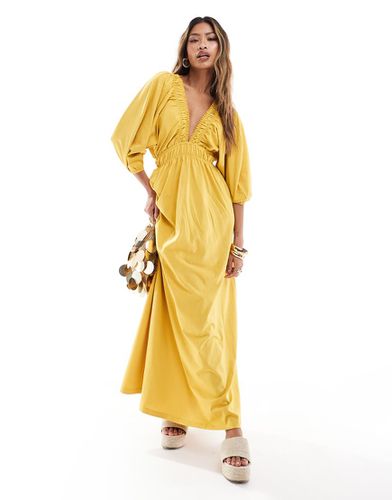 Robe rétro mi-longue et élastique avec taille froncée et décolleté plongeant - Moutarde - Asos Design - Modalova