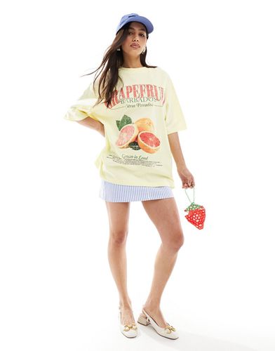 T-shirt boyfriend avec imprimé pamplemousse - citron - Asos Design - Modalova