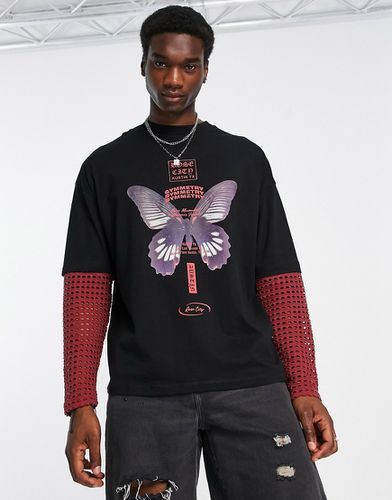 T-shirt oversize à manches longues effet superposé avec imprimé papillon - Asos Design - Modalova