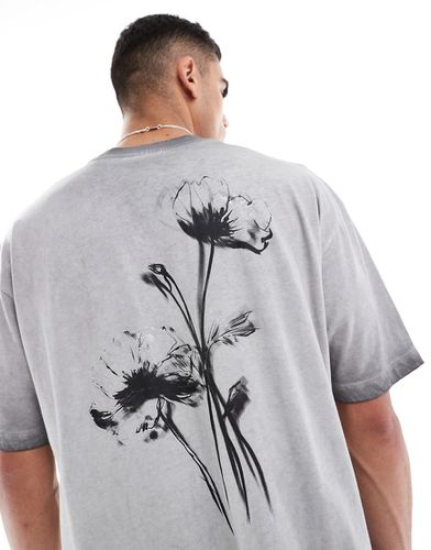 T-shirt oversize à imprimé graphique fleur au dos - délavé effet huilé - Asos Design - Modalova