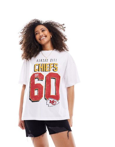 T-shirt oversize avec imprimé Kansas City Chiefs sous licence - Asos Design - Modalova