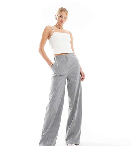 ASOS DESIGN Tall - Pantalon de tailleur coupe dad ample à rayures - Gris - Asos Tall - Modalova