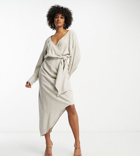 ASOS DESIGN Tall - Robe mi-longue en lin nouée sur le côté avec manches chauve-souris et jupe asymétrique - Naturel - Asos Tall - Modalova