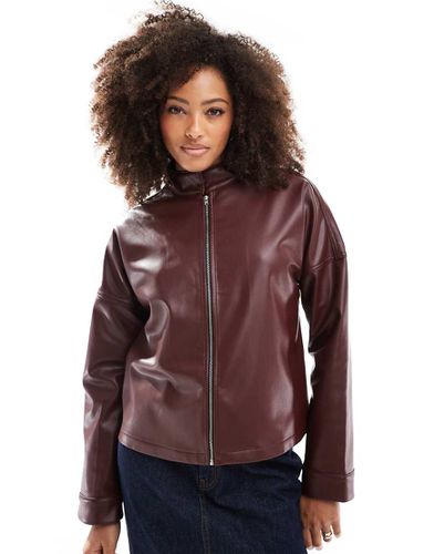 Veste style motard en imitation cuir avec col - Bordeaux - Asos Design - Modalova