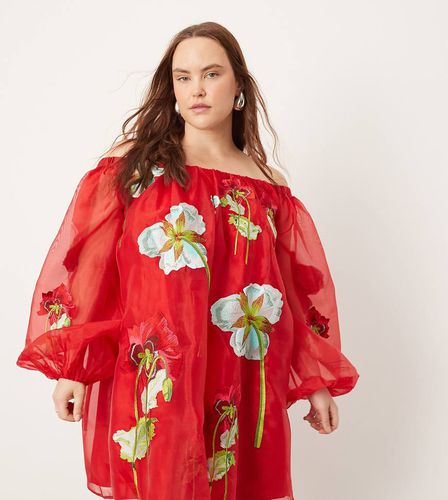 Curve - Robe courte et fluide en organza avec encolure Bardot et broderies fleuries - Asos Edition - Modalova