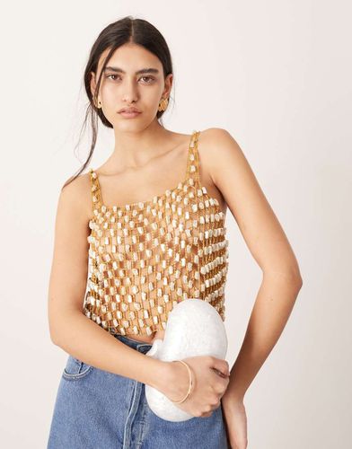 Crop top orné de perles et de chaînes - Asos Edition - Modalova