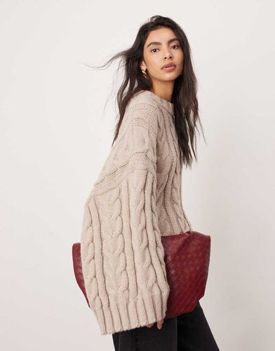 Pull oversize en maille torsadée épaisse - Taupe - Asos Edition - Modalova