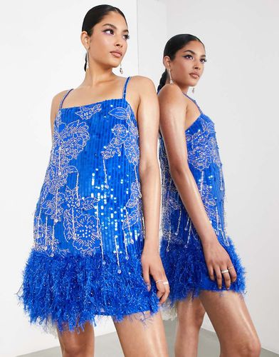 Robe courte avec perles et fleurs en sequins et ourlet orné de plumes synthétiques - vif - Asos Edition - Modalova