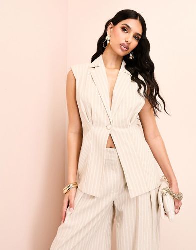 Blazer habillé long sans manches aspect lin à rayures avec naud au dos - Asos Luxe - Modalova