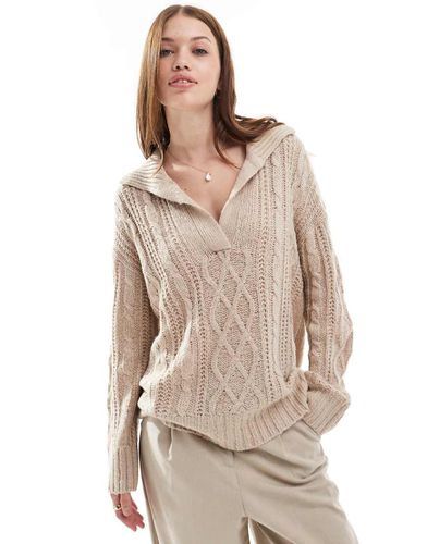 Pull en maille torsadée avec col polo - Beige - Brave Soul - Modalova