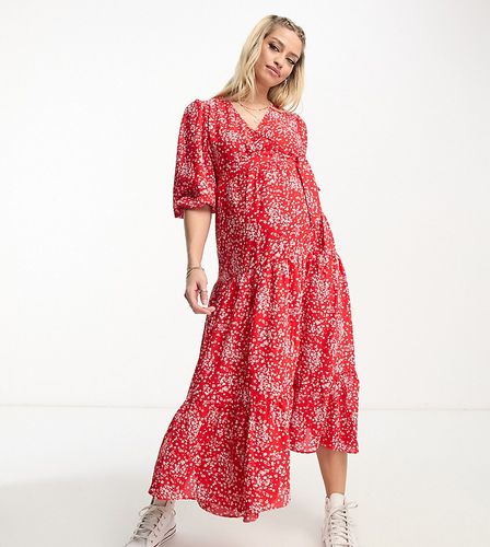 Glamorous Maternity - Robe portefeuille longue à petites fleurs et volants étagés - Rouge - Glamorous Bloom - Modalova