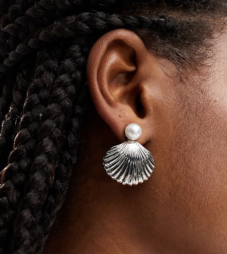 Boucles d'oreilles coquillage avec perle - Designb London - Modalova