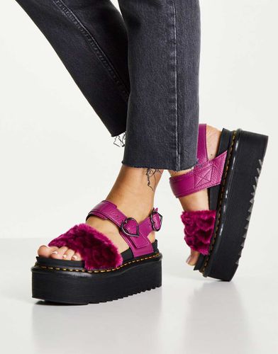 Voss Quad - Sandales duveteuses avec motif caur - Fuchsia - Dr Martens - Modalova