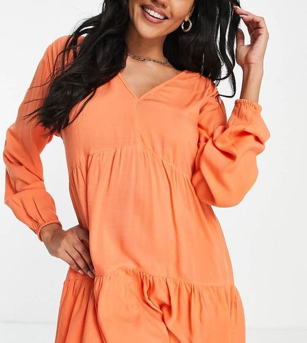 Esmee - Exclusivité - Robe babydoll courte volantée à manches longues - Esmée - Modalova
