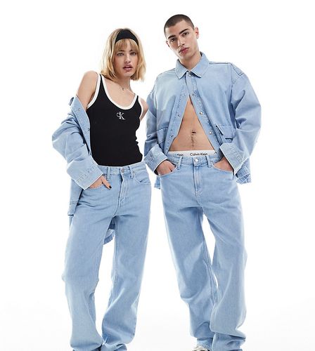 Exclusivité ASOS - - Jean d'ensemble droit unisexe style années 90 - Délavage clair - Calvin Klein Jeans - Modalova