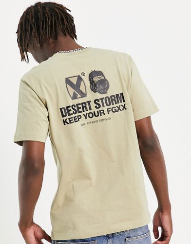 Desert Storm - T-shirt à imprimé dans le dos - Taupe - Fingercroxx - Modalova