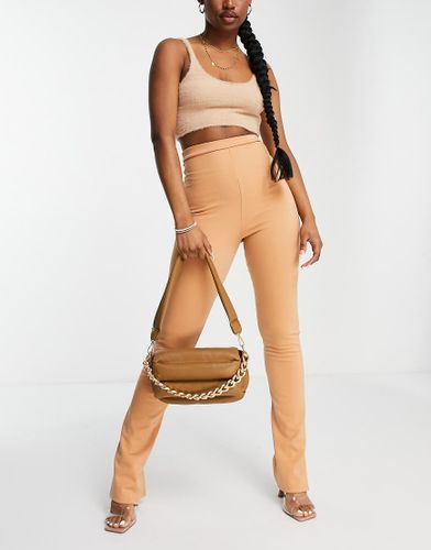 Pantalon taille haute ajusté stretch avec fentes à l'arrière - Fauve - Flounce London - Modalova