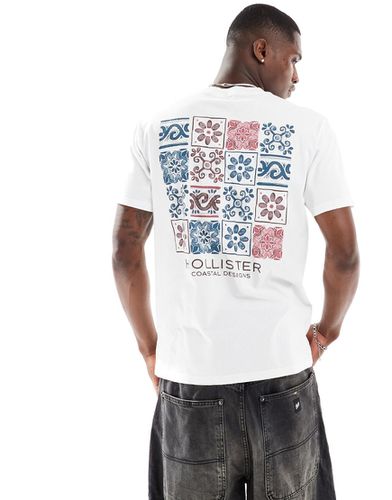 T-shirt décontracté avec logo réalisé à la main sur l'avant et dans le dos - Hollister - Modalova
