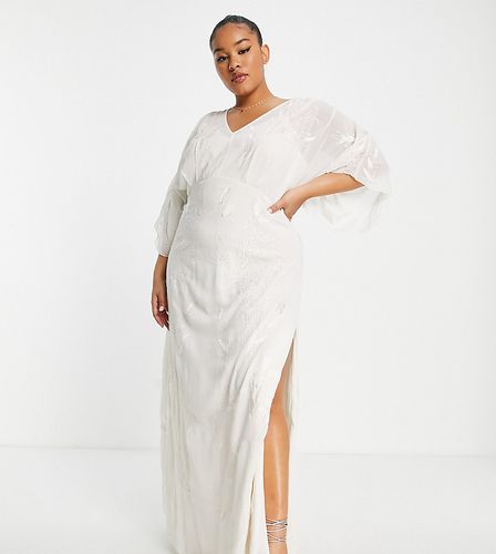 Robe longue de mariée brodée sur l'ensemble - Ivoire - Hope & Ivy Plus - Modalova