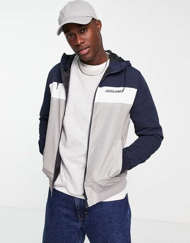 Essentials - Veste légère à capuche et logo - Jack & Jones - Modalova