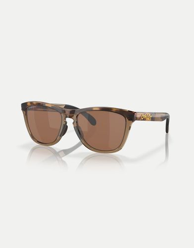 Frogskins™ - Lunettes de soleil carrées polarisées à verres marron effet miroir - Marron écaille de tortue/marron fumée - Oakley - Modalova