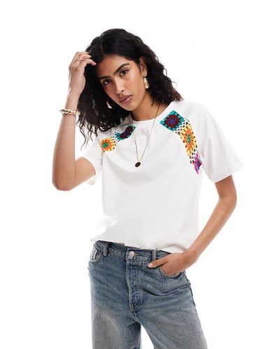 T-shirt à empiècements en crochet multicolore - Object - Modalova