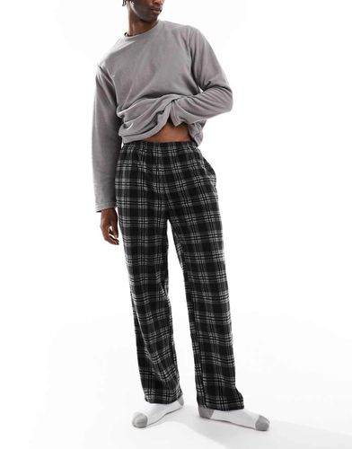 Ensemble de pyjama avec pantalon à carreaux en polaire - Loungeable - Modalova