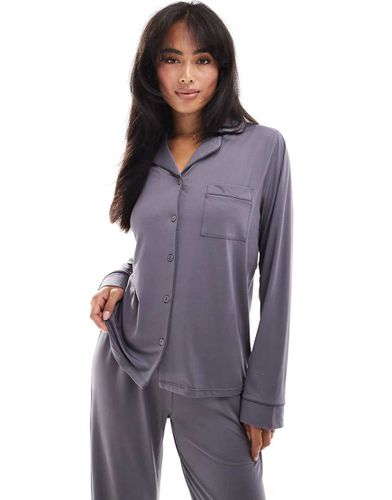 Pyjama en jersey ultra doux avec haut à revers et pantalon large à liserés - Anthracite - Loungeable - Modalova