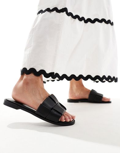 Sandales larges à design tressé - London Rebel - Modalova
