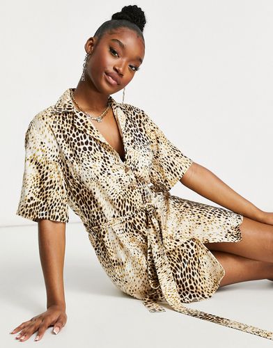 Robe chemise courte à imprimé léopard - Sable - Motel - Modalova