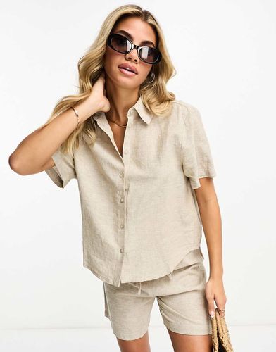 Chemise d'ensemble coupe carrée en lin - Beige - Monki - Modalova