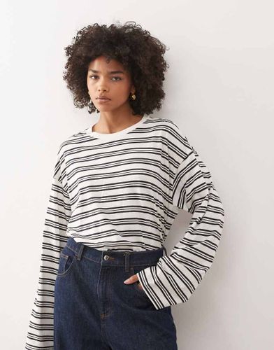 T-shirt oversize  manches longues et fentes latrales - Noir et blanc ray - Monki - Modalova