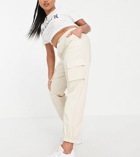 Pantalon cargo à poche - Crème - Missguided Plus - Modalova