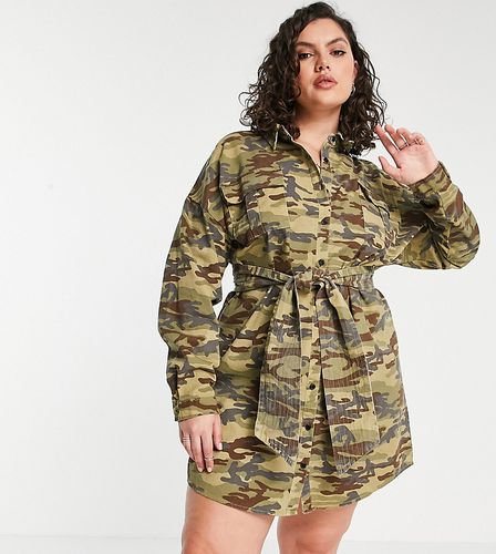 Robe nouée à la taille à imprimé camouflage - Missguided Plus - Modalova