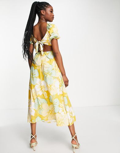 Robe longue découpée avec anneau à imprimé hibiscus - Miss Selfridge - Modalova