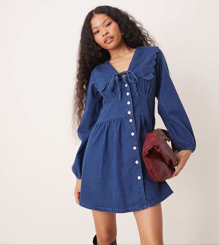 Birdie - Robe courte en denim - clair - Nobody's Child Petite - Modalova