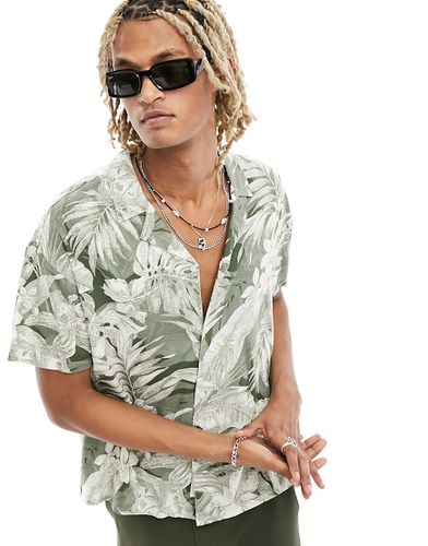 Chemise manches courtes avec col à revers et imprimé tropical - Kaki - Native Youth - Modalova