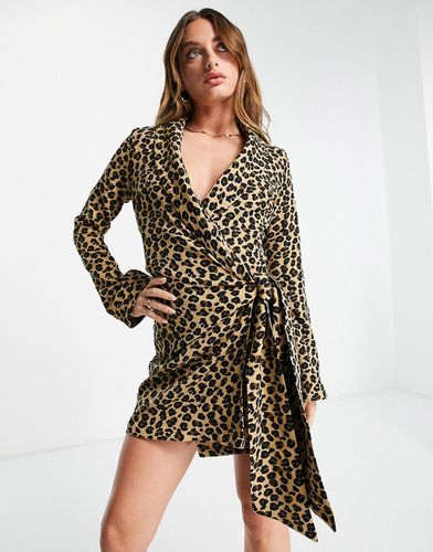 Robe portefeuille blazer courte - Imprimé léopard - Never Fully Dressed - Modalova