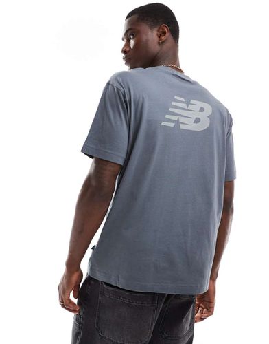 Flying NB - T-shirt imprimé au dos - Gris foncé - New Balance - Modalova