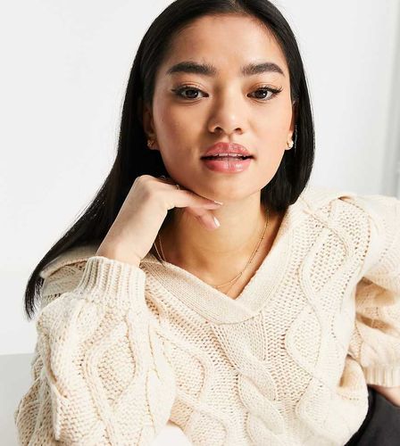 Pull torsadé avec col fantaisie - New Look Petite - Modalova
