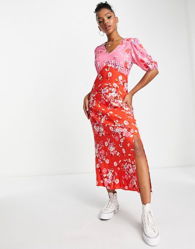 Robe rétro mi-longue à fleurs et imprimé contrastant - et rouge - New Look - Modalova