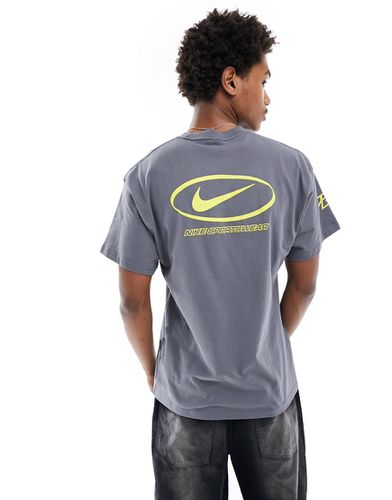 T-shirt avec logo virgule au centre - foncé - Nike - Modalova
