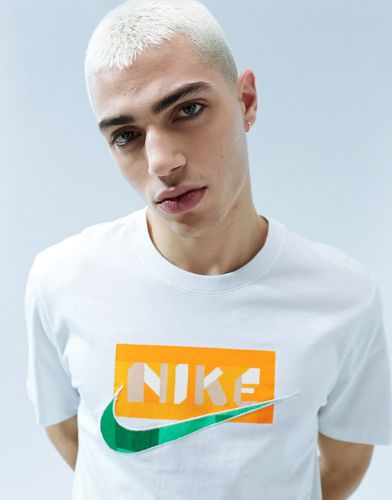 T-shirt avec logo sur la poitrine - Nike - Modalova