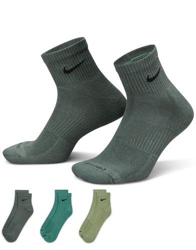 Plus - Everyday Cushioned - Lot de 3 paires de chaussettes - Multicolore - Nike Training - Modalova
