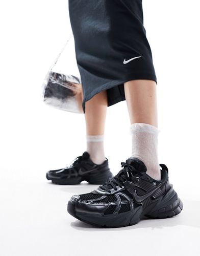 V2K Run - Baskets - et gris foncé - Nike - Modalova