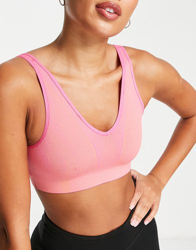 Nike Yoga - ADV Indy - Brassière de sport sans coutures en tissu Dri-FIT à maintien léger - Nike Training - Modalova