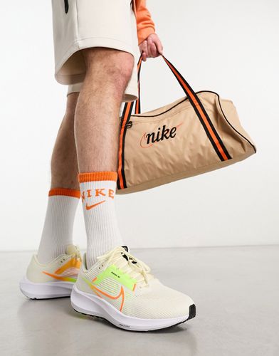Air Zoom Pegasus 40 - Baskets - et volt - Nike Running - Modalova