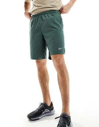 Challenger - Short 9 pouces en tissu Dri-FIT - Vert - Nike Running - Modalova