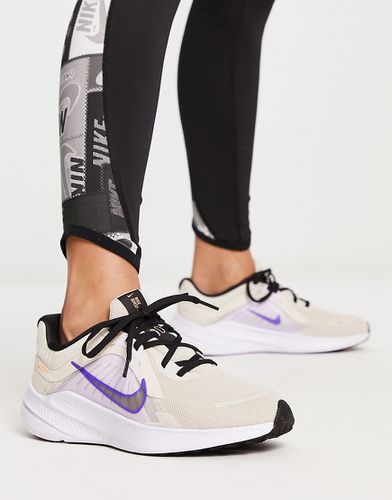 Quest 5 - Baskets - Taupe et violet - Nike Running - Modalova