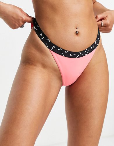 Swoosh - Bas de bikini avec bande élastiquée à logo virgule - Nike Swimming - Modalova